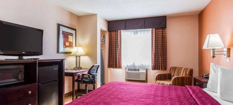 奥图姆瓦北品质酒店及套房(Quality Inn & Suites Ottumwa North)图片