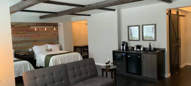雪松玛就套房酒店(Cedar Stables Inn & Suites)图片