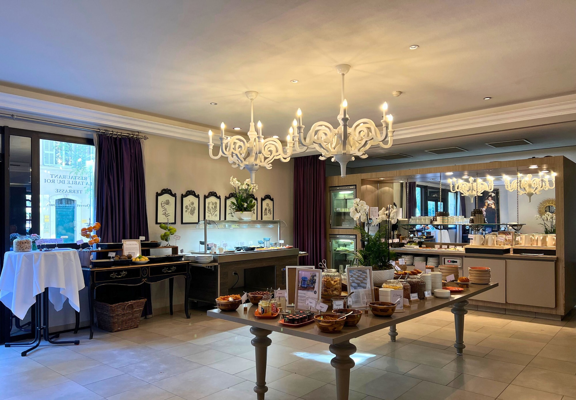 Grand Hôtel Roi René Aix-en-Provence Centre - MGallery Over view