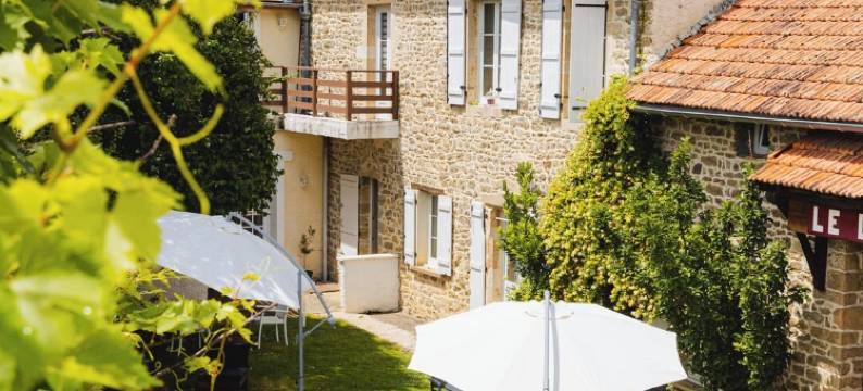 凡迪尼斯区套房 Spa 酒店(Domaine de Vandenesse Et Spa)图片