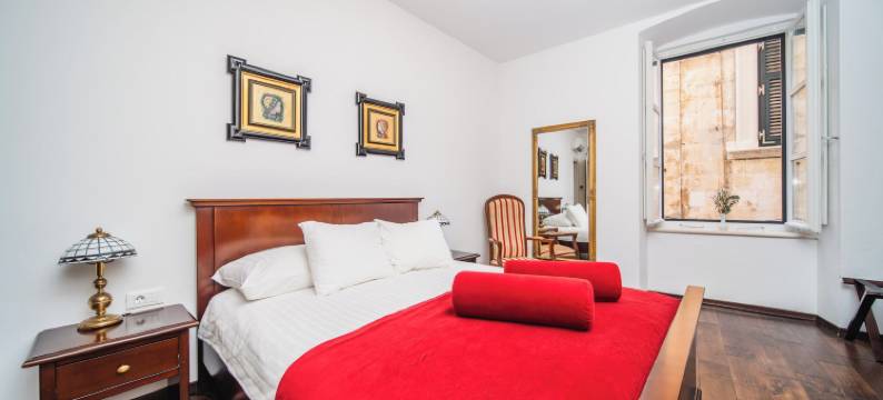 桑斯广场公寓(Sunce Palace Apartments with Free Offsite Parking)图片