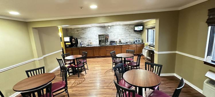 欧克雷尔速8酒店(Super 8 by Wyndham Eau Claire WI)图片