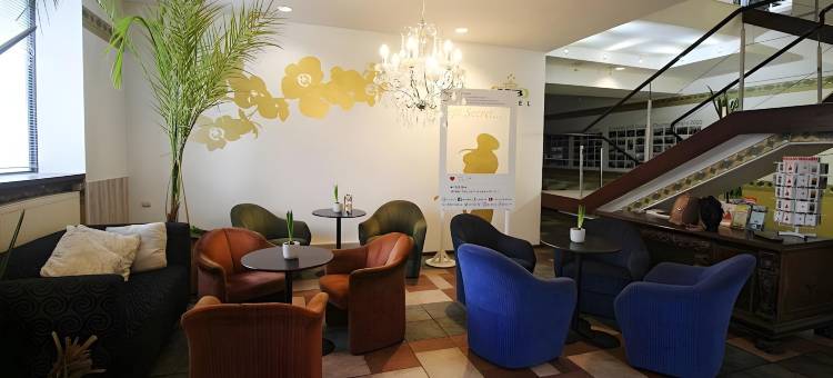 NB酒店(NB Hotel with Free Parking)图片