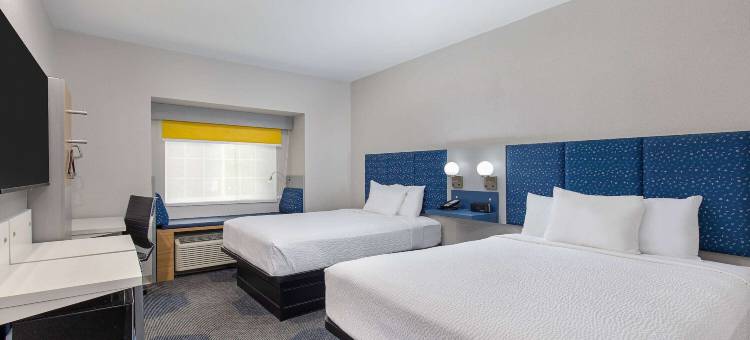 曼切斯特温迈诺特麦客达套房酒店(Microtel Inn & Suites by Wyndham Manchester)图片