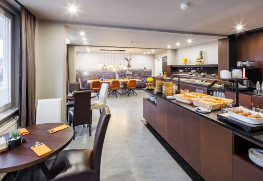 Hotel LützowHotel Overview