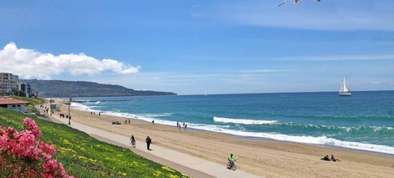 雷东杜套房酒店(Redondo Inn and Suites)图片