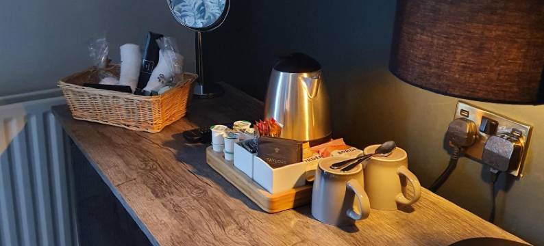 教练与马酒店(The Coach and Horses)图片