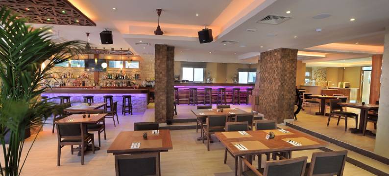 内利亚花园酒店(Nelia Gardens)图片