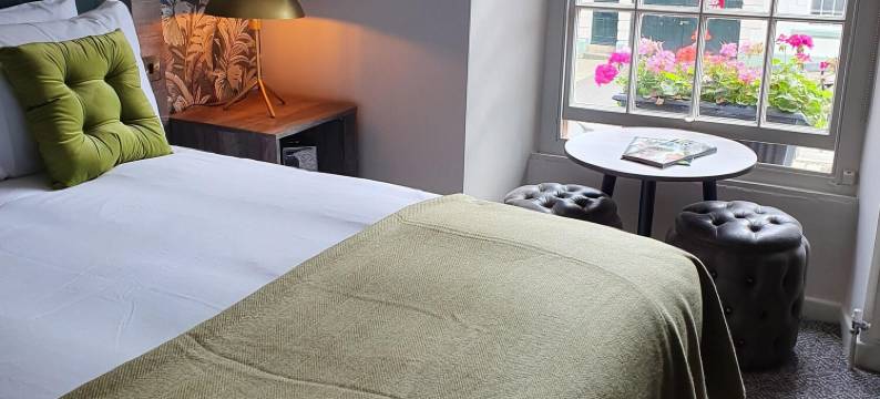 教练与马酒店(The Coach and Horses)图片