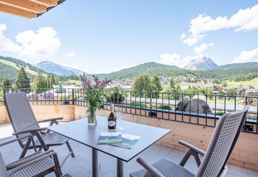 Gotthard - Fine Living Apartments Hotel Overview