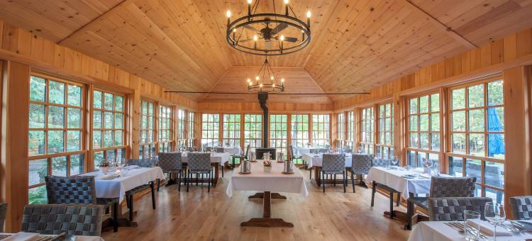 哈利伯顿邮政之家(Haliburton Post House)图片