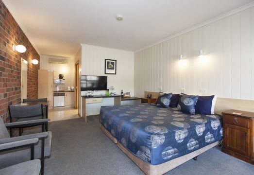 Ararat Motor Inn Hotel Overview