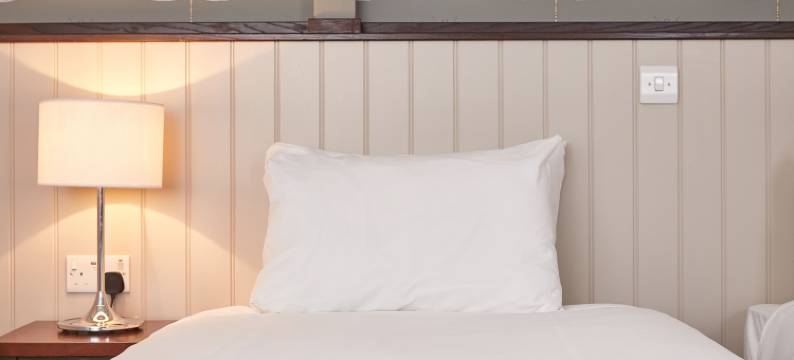 角落屋酒店 - 格林国王旅馆(Corner House Inn by Greene King Inns)图片