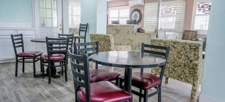 巴顿威洛贝克斯菲尔德经济旅馆I-5(Economy Inn Buttonwillow Bakersfield I-5)图片