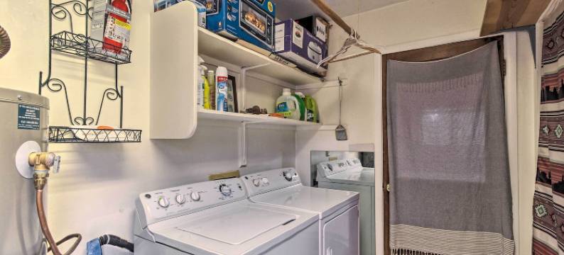 宁静的牧场小屋，距贝克湖3英里！(Peaceful Ranch Cabin, 3 Mi to Becker Lake!)图片