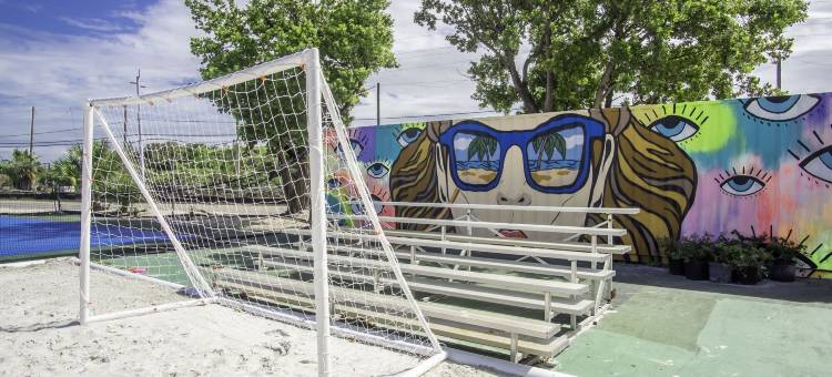 鲣鱼海滨度假村(Skipjack Resort & Marina)图片