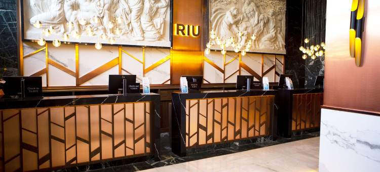 西班牙广场RIU酒店(Riu Plaza España)图片