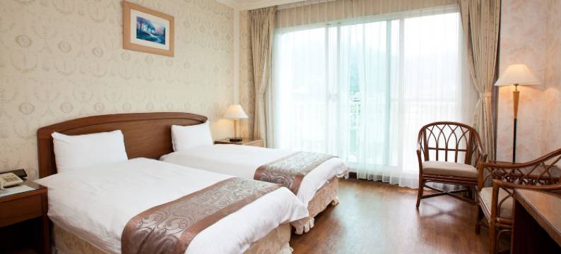 南投埔里鲤鱼潭天水莲大饭店图片