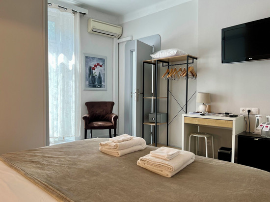 洛吉斯卡斯酒店