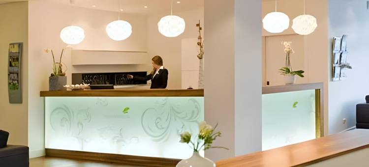 鲁格赫姆兰德酒店(Landhotel Rügheim)图片