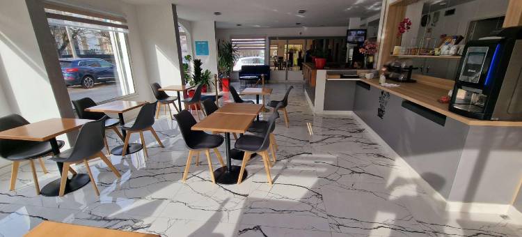 阿尔斯基里亚德直营酒店(Kyriad Direct Arpajon)图片