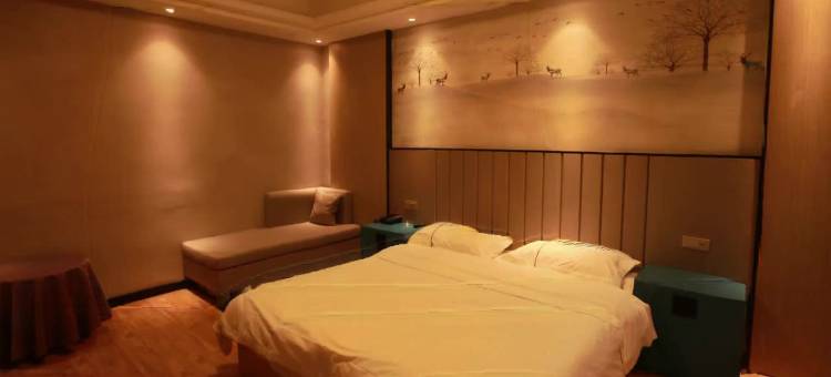 鲁冰花时尚酒店(东转盘店)图片