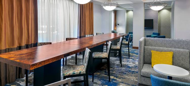 希尔顿欢朋套房酒店-堪萨斯城乡村俱乐部广场(Hampton Inn & Suites Kansas City-Country Club Plaza)图片