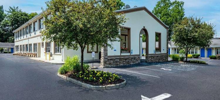 波基普西罗德威酒店(Rodeway Inn Poughkeepsie)图片