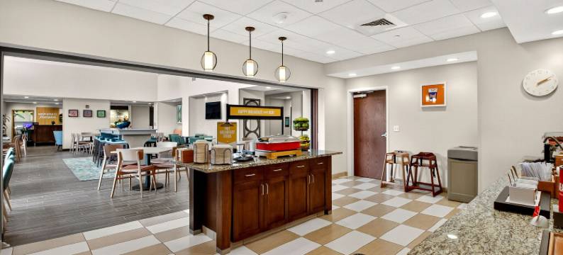 希尔顿欢朋套房酒店-奇珀瓦福尔斯(Hampton Inn & Suites Chippewa Falls)图片