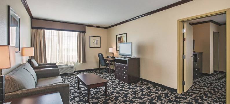 约书亚拉金塔旅馆及套房(Motel 6 Joshua, TX)图片