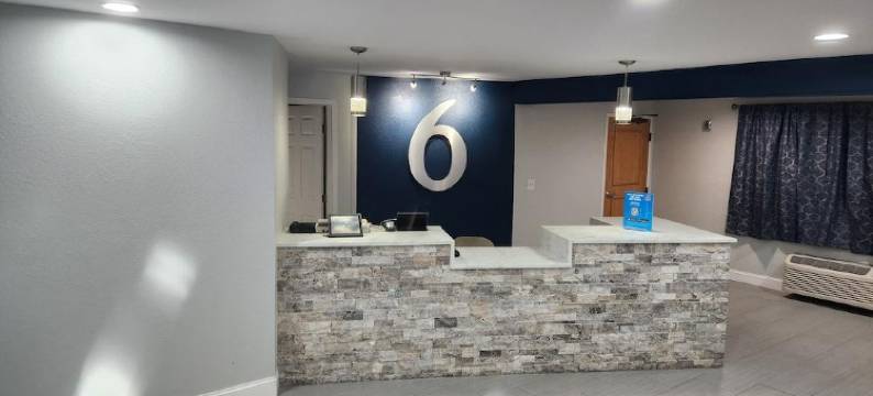 Motel 6 威廉姆斯顿，西弗吉尼亚(Motel 6 Williamstown, WV)图片