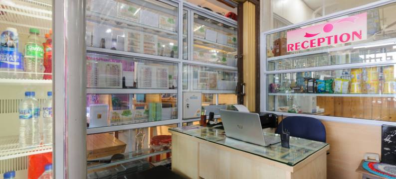 厄本维尤博塔尼亚米廷波因特巴淡由瑞德多兹酒店管理(Urbanview Botania Meeting Point Batam by RedDoorz)图片