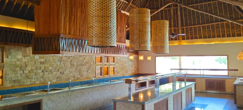 JAZ Amaluna - 仅限16岁以上成人(Jaz Amaluna - Adults Only 16+)图片