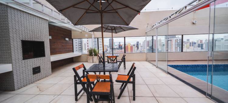 由纳赛母公司经营的维多利亚别墅库里提巴酒店(Hotel Victoria Villa Curitiba by Nacional Inn)图片