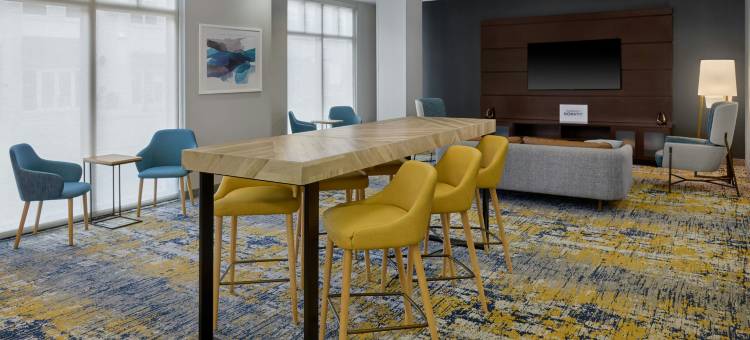 劳伦斯市中心TownePlace Suites酒店(TownePlace Suites Lawrence Downtown)图片