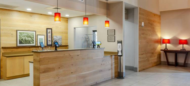 夏洛茨维尔UVA丽怡酒店(Country Inn & Suites by Radisson, Charlottesville-UVA, VA)图片