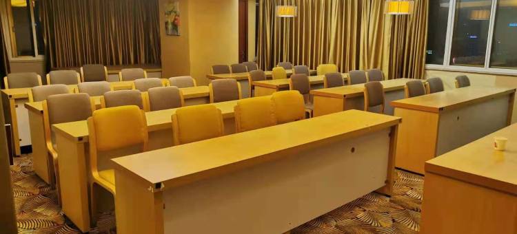 怡莱精品酒店(连云港盐河巷店)图片