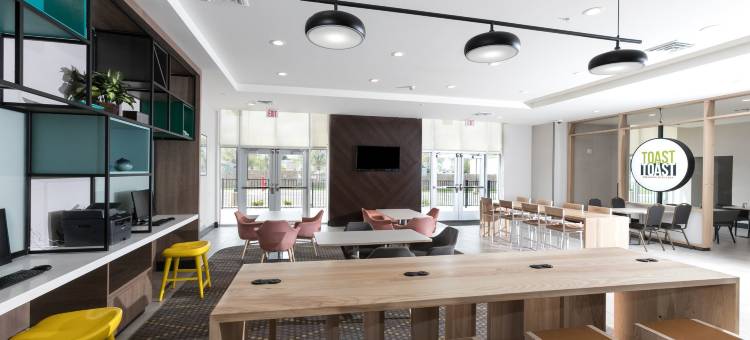 卡拉马祖西假日酒店(Holiday Inn & Suites Kalamazoo West)图片