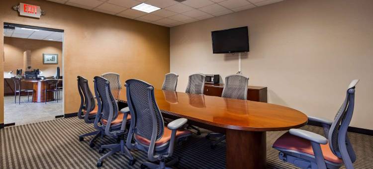 拉顿贝斯特韦斯特优质酒店(Best Western Plus Raton Hotel)图片