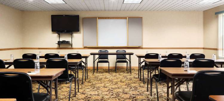 哥伦布西丽怡酒店(Country Inn & Suites by Radisson, Columbus West, Oh)图片