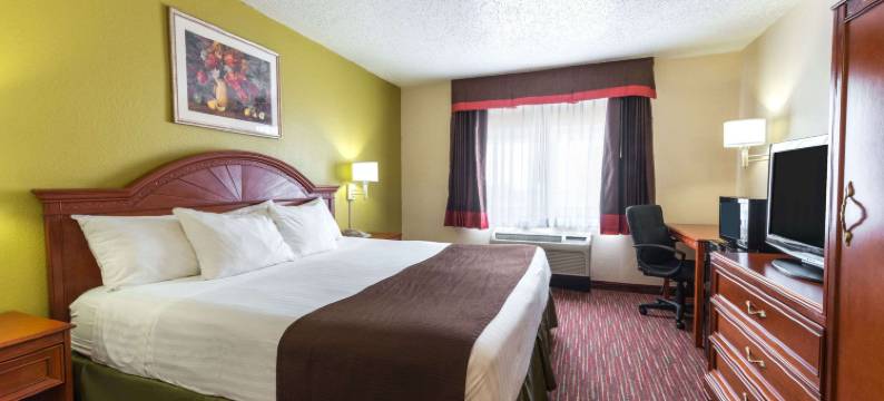 路易斯维尔东呗盟套房酒店(Baymont by Wyndham Louisville East)图片