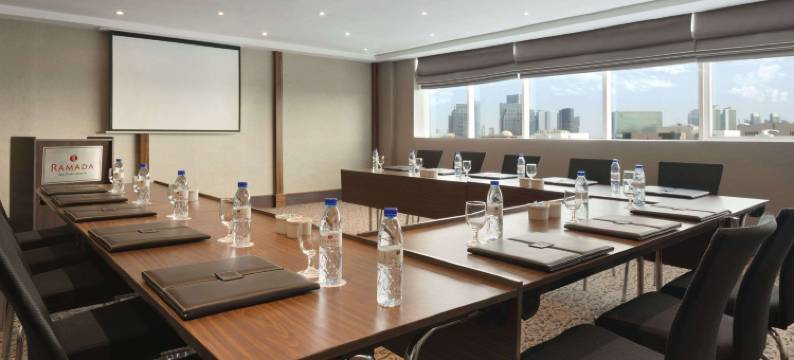 阿布扎比滨海路华美达酒店(Ramada by Wyndham Abu Dhabi Corniche)图片