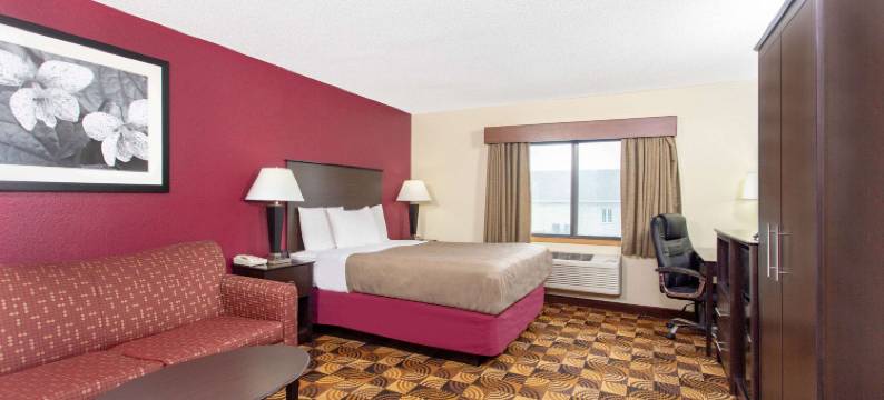 埃尔克霍恩美吟温德姆酒店-近日内瓦湖(AmericInn by Wyndham Elkhorn Near Lake Geneva)图片