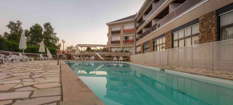 塞加拉普林西尔餐厅及酒店(Authentic by Balladins – Rodez / le Ségala)图片