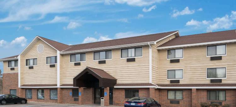 布卢明顿MSP机场呗盟套房酒店(Baymont by Wyndham Bloomington MSP Airport)图片