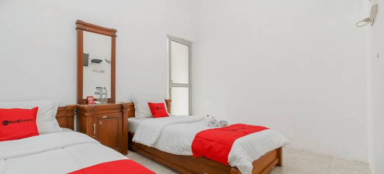 RedDoorz Syariah Near Watervang Lubuk Linggau 2图片