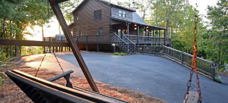 露珠旅馆 - 蓝岭小屋出租(Dew Drop Inn- Blue Ridge Cabin Rental)图片