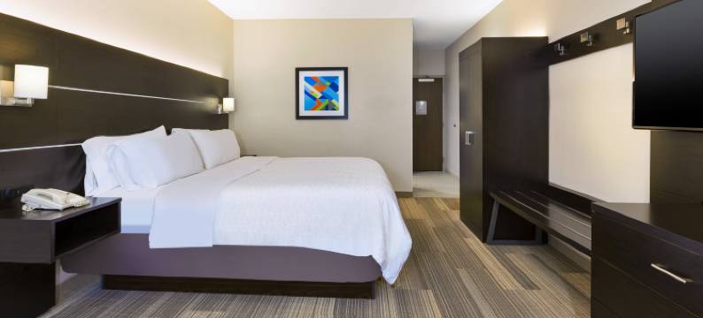 Holiday Inn Express 底特律的沃伦(通用科技点击率)(Holiday Inn Express DETROIT-WARREN (GM TECH CTR) by IHG)图片