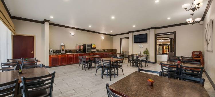 圣安东尼奥市海洋世界贝斯特韦斯特必住酒店(SureStay Plus Hotel by Best Western San Antonio SeaWorld)图片