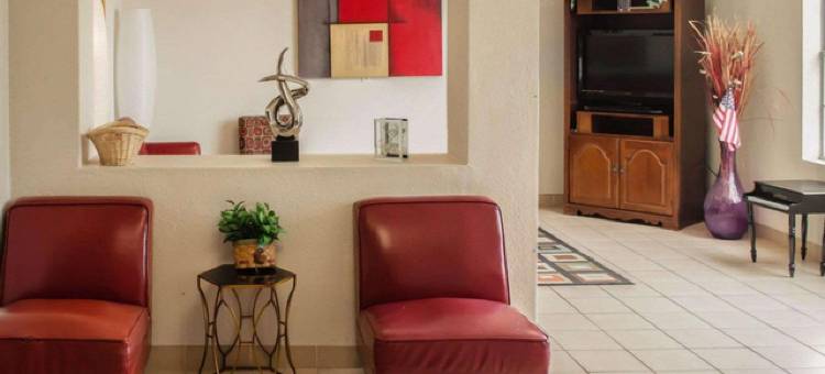 彭萨科拉温德姆速8酒店(Super 8 by Wyndham Pensacola)图片